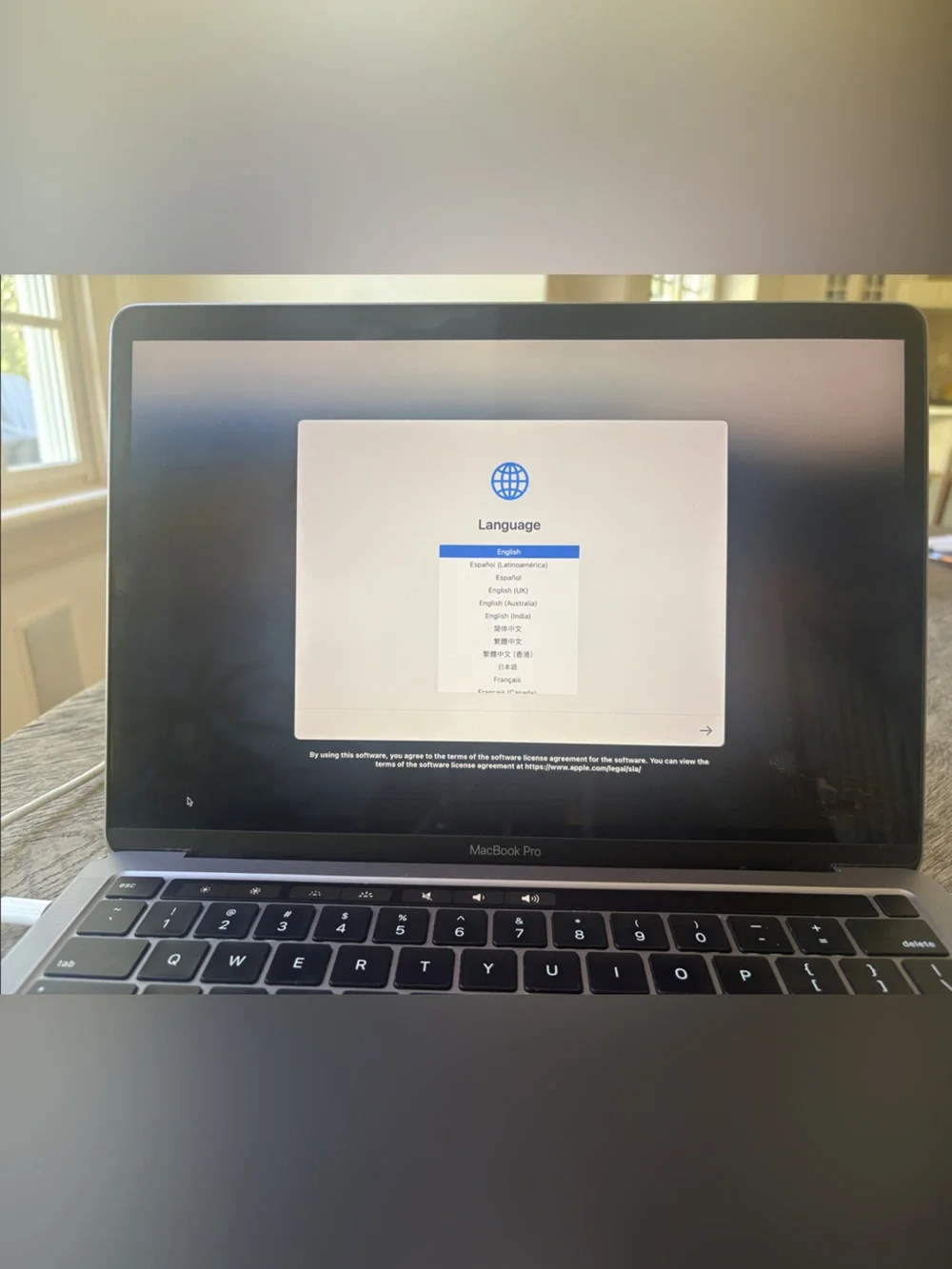 Apple MacBook Pro - Silver Aluminum